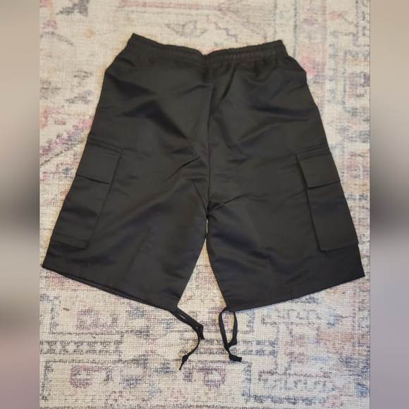 SHEIN Black Cargo Men Shorts Size S - Picture 3 of 5